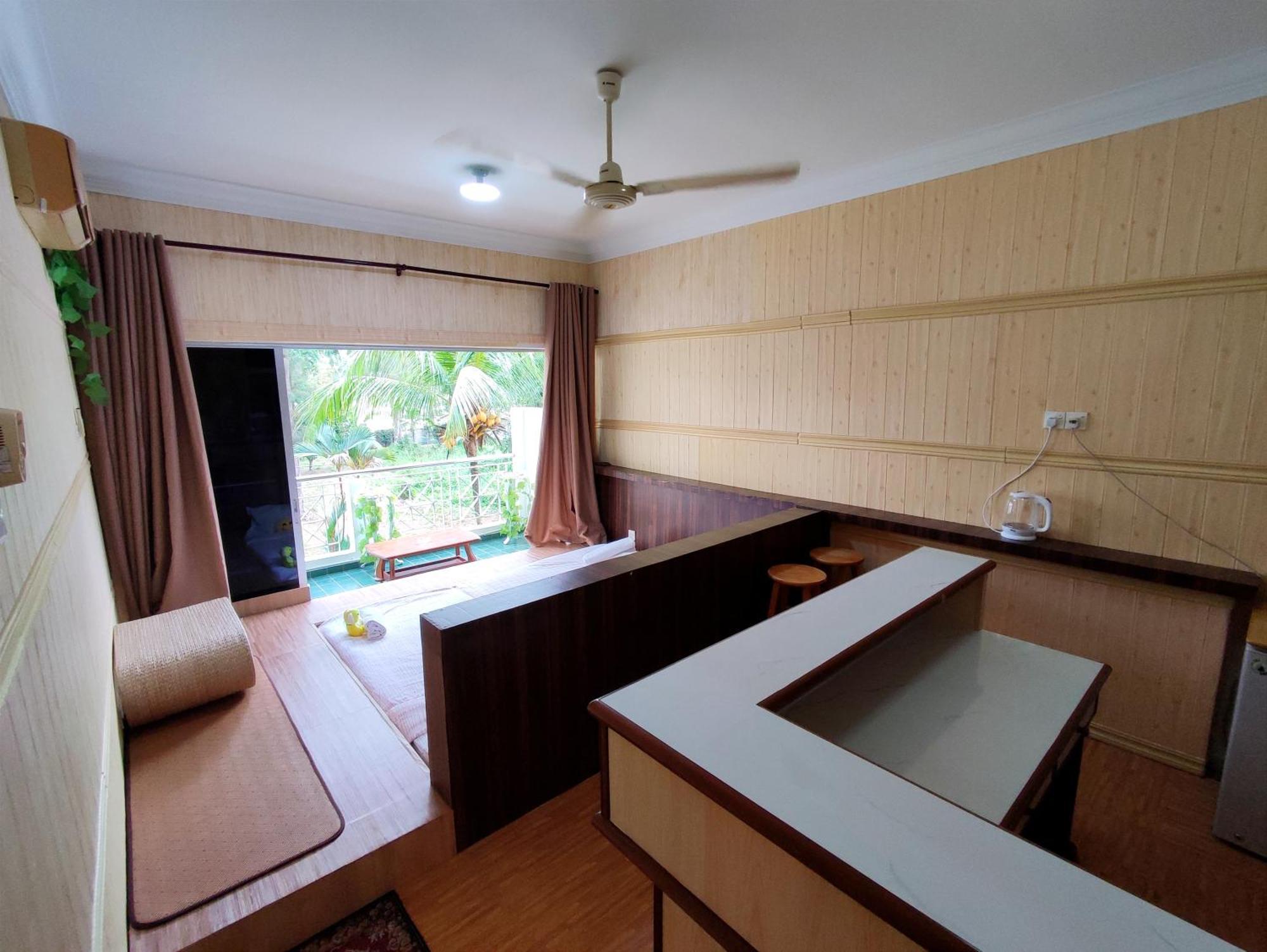 Teluk Batik Beach Apart Ment Lumut Sitiawan No Pool Apartment Exterior photo